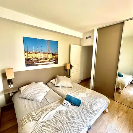 Apartment En Avec Piscine