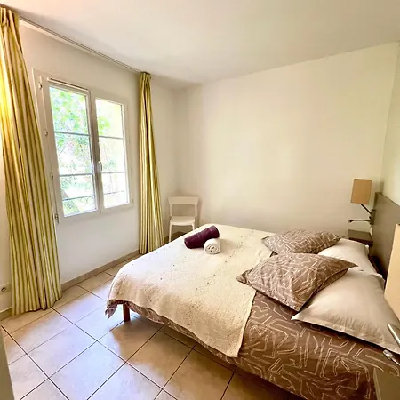 En Avec Piscine Saint-Tropez